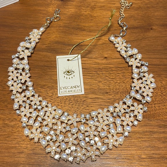 eye candy Jewelry Eye Candy Statement Necklace Pearl Nwt Poshmark